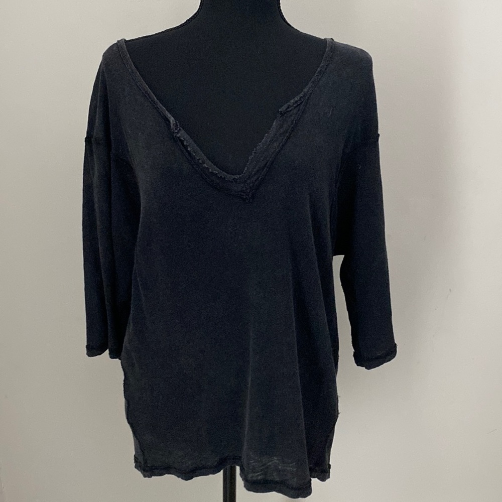 Free People We The Free Dark Gray Linen Cotton Head in the Clouds V Neck Tee XS - Picture 4 of 16